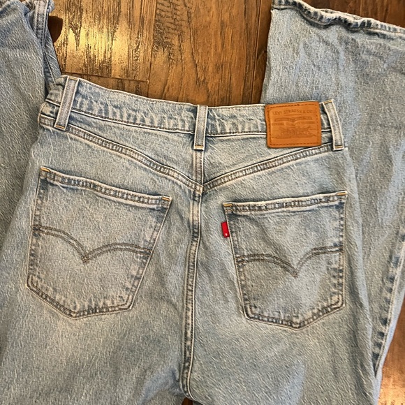 Levi's Sky Blue Denim Jeans - Picture 2 of 4